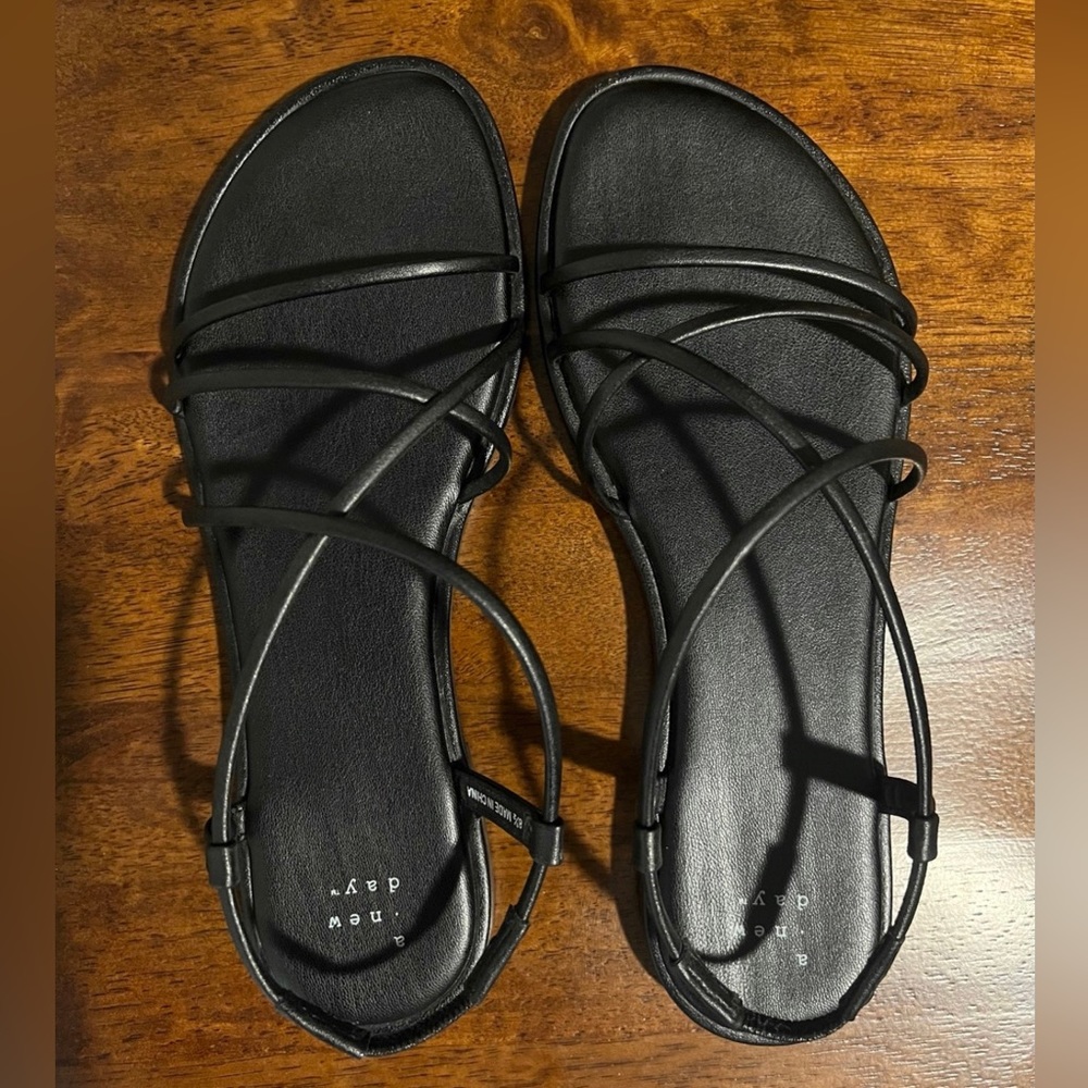 Black Flat Strappy Sandals